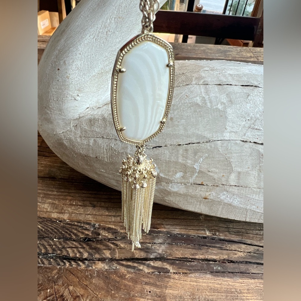 Kendra Scott Rayne White Pearl Shell Tassel Pendant Necklace Gold Tone